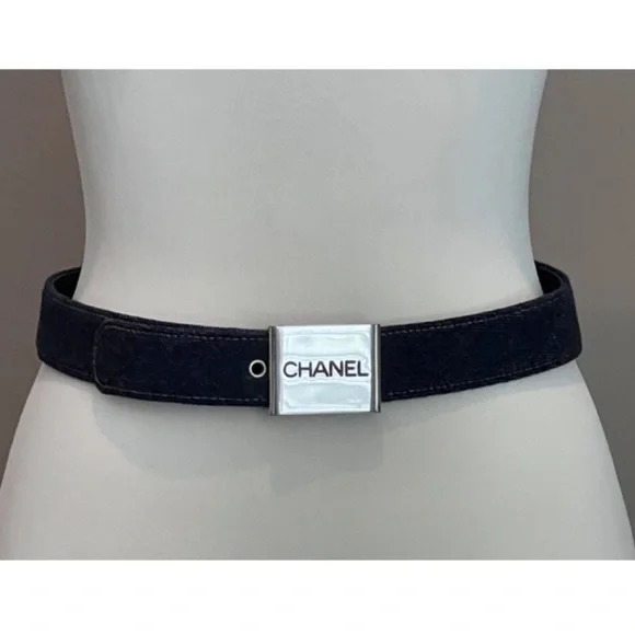 Rare Vintage CHANEL 1996 Kate Moss Fashion Show Belt denim navy blue 78cm  30” Chanel Spring 1996 Ready-to-Wear Fashion Show | Vogue main image 4